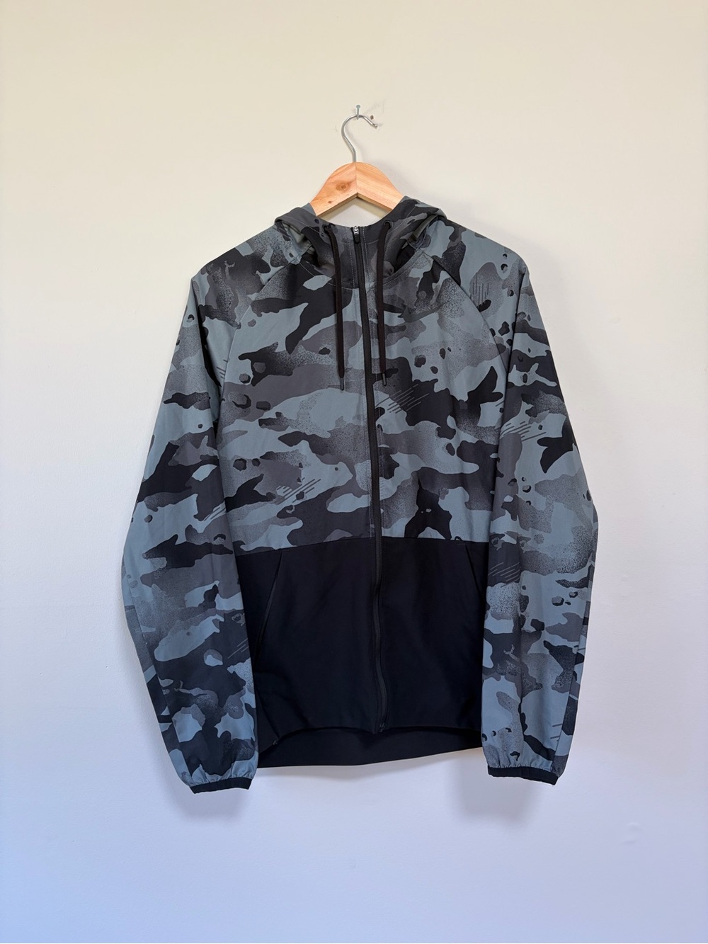 Nike Pro Flex Vent Flex Camo Hooded Lightweight Men’s Jacket